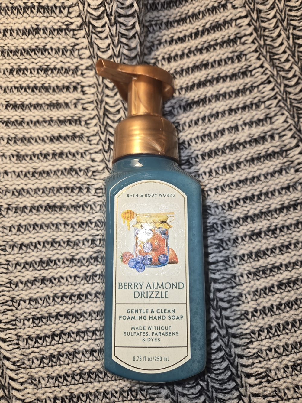 Bath & Body Works Teal Foaming Hand Soap with Gold Pump